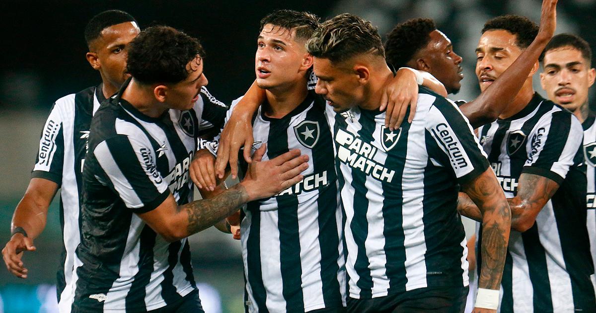 Ojo, Universitario: Botafogo consiguió su primera victoria en el Brasileirao