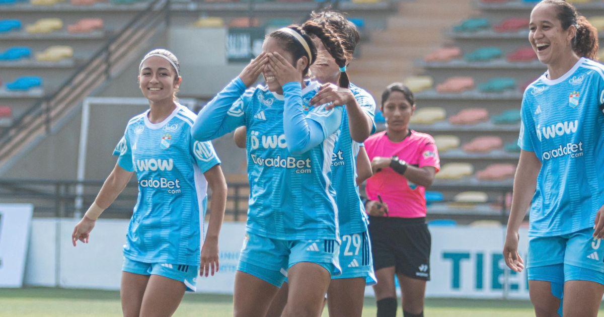 Cristal goleó por 3-0 a Cantolao en la Liga Femenina