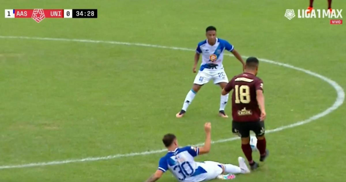 (VIDEO) Aldair Perleche vio la roja por fuerte patada a Rodrigo Ureña