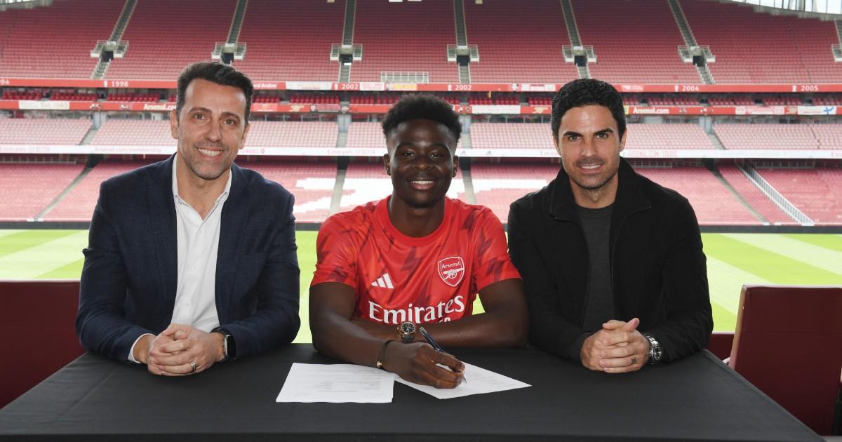 Arsenal renovó el contrato de Bukayo Saka