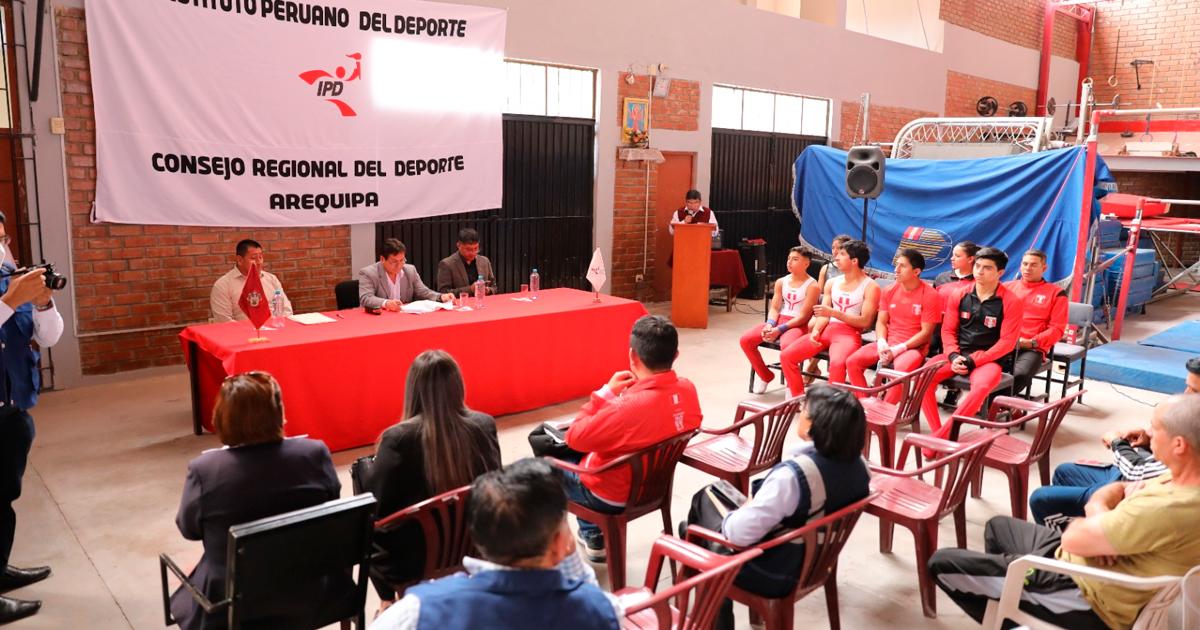 IPD transfirió, en Arequipa, mini coliseo a Federación Peruana de Gimnasia