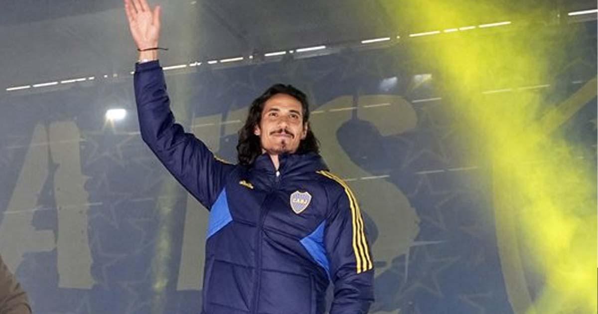 Boca Juniors presentó a Cavani en La Bombonera