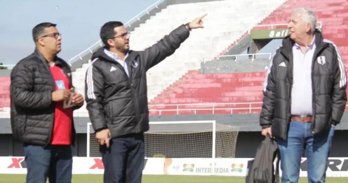¡Arrancó el Plan Paraguay! Antonio García Pye y Franco Navarro visitaron el estadio Antonio Aranda Encina