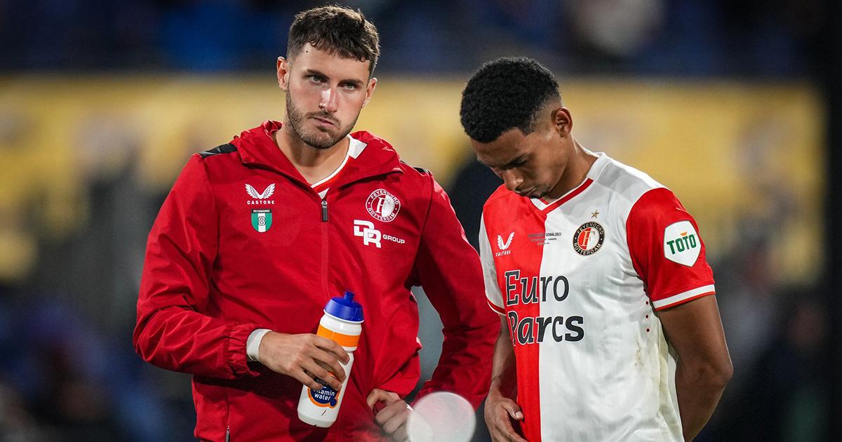 Con López, Feyenoord cayó ante PSV en la Supercopa de Países Bajos