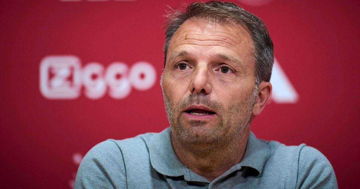 Ajax destituyó a su entrenador tras caer en zona de descenso