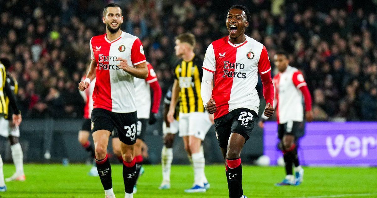 Con López de suplente, Feyenoord ganó en la Eredivisie