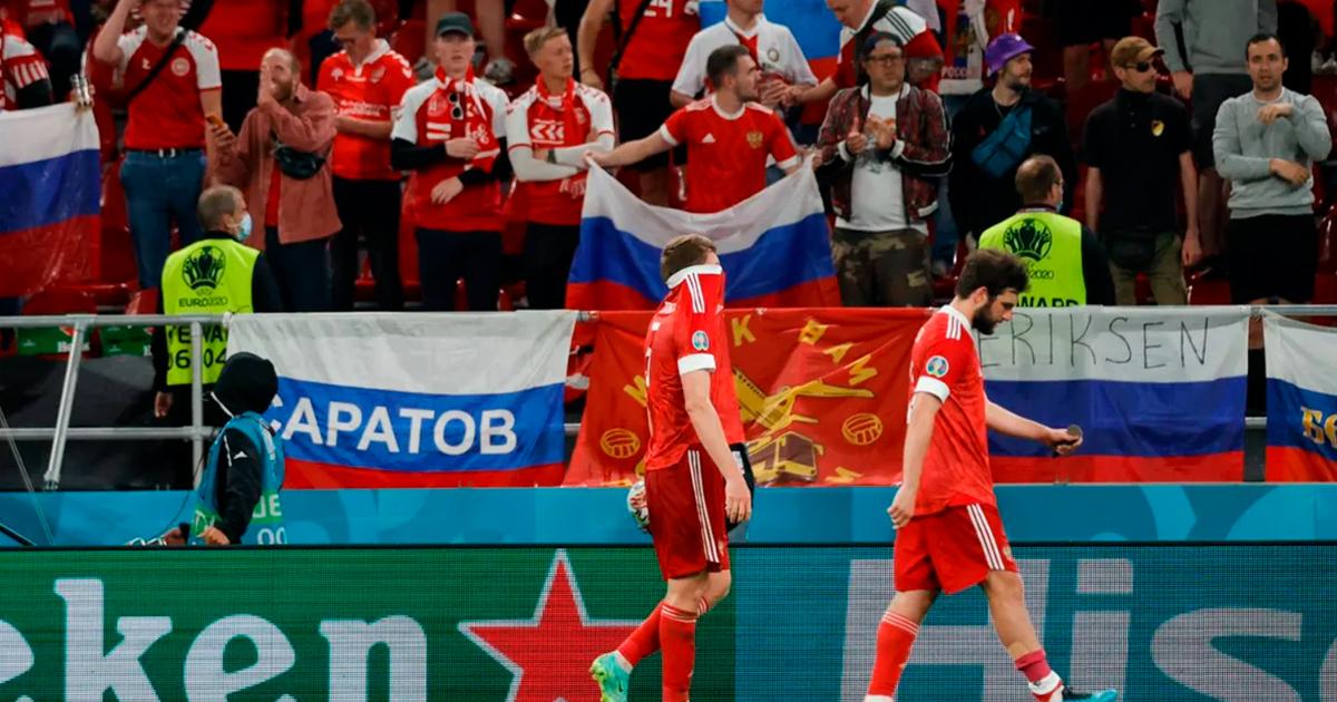 UEFA dio marcha atrás y mantendrá el veto a equipos rusos