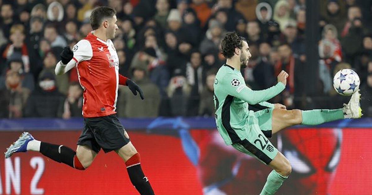 Feyenoord de López fue eliminado de la Champions