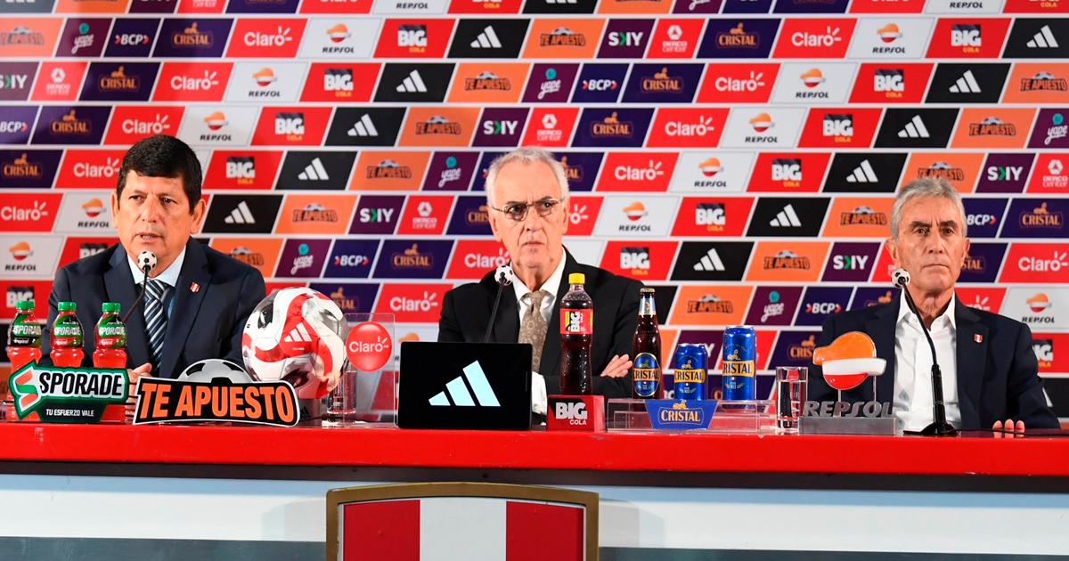 Fossati: "Estamos felices, orgullosos y honrados de estar al frente de la Selección del Perú"