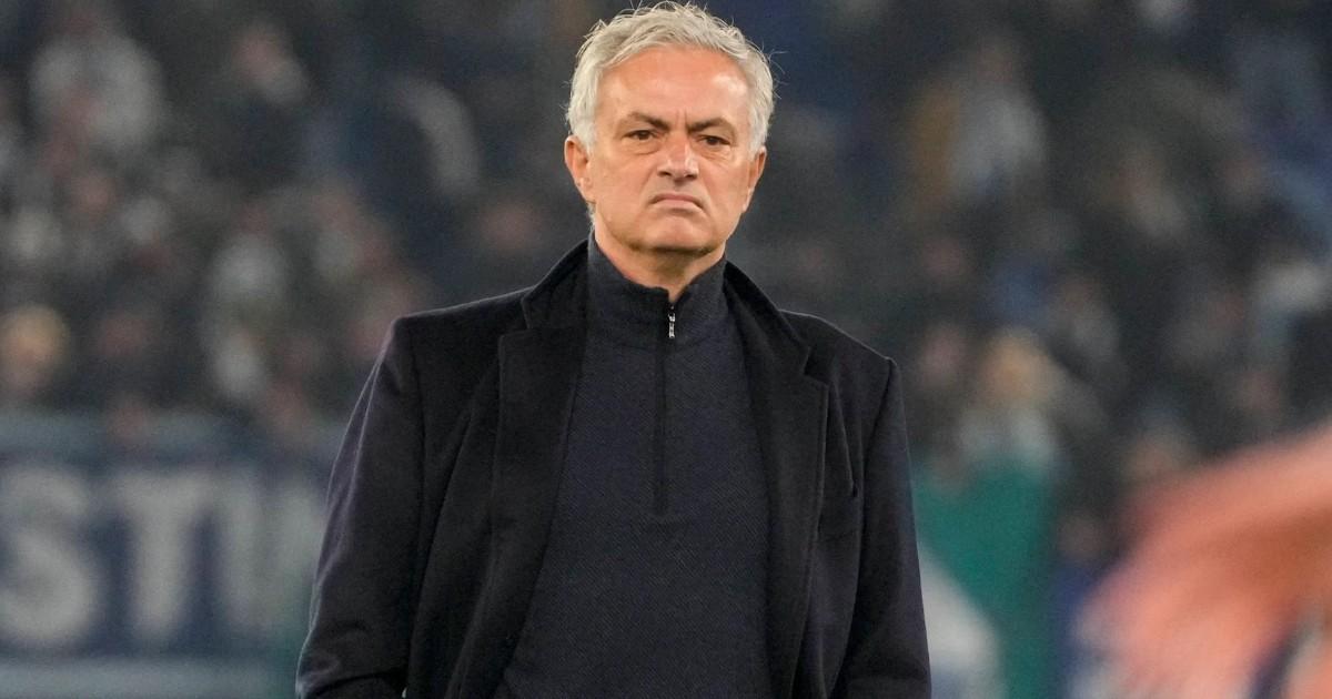 Mourinho habría sido ofrecido al Napoli