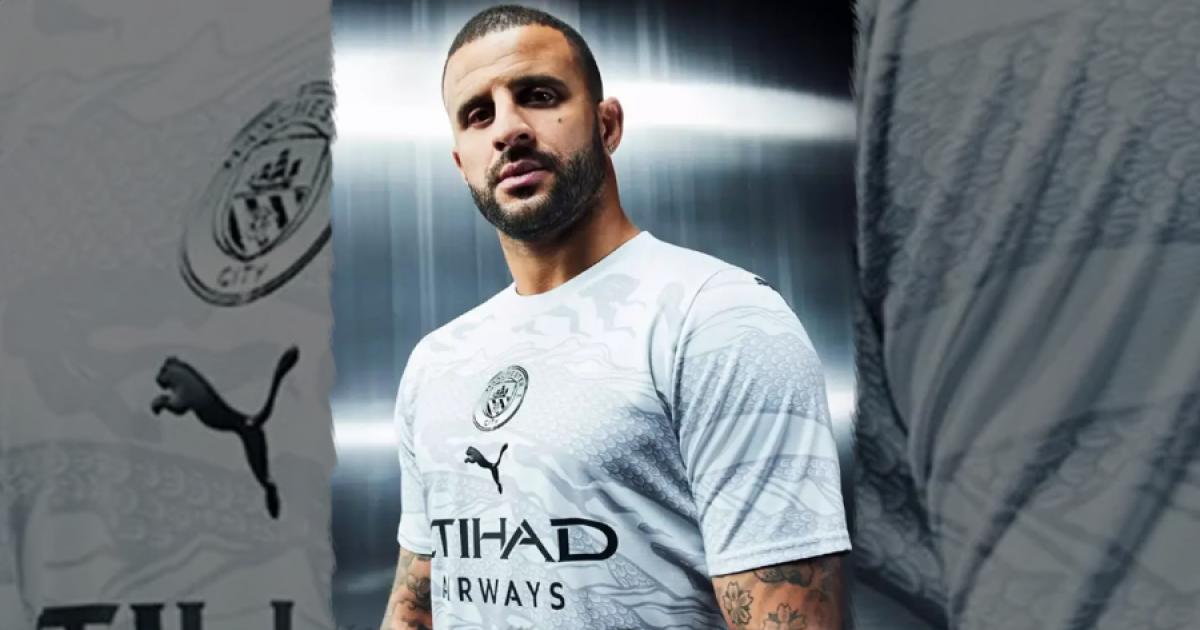 Manchester City presentó camiseta en homenaje al año del Dragón 