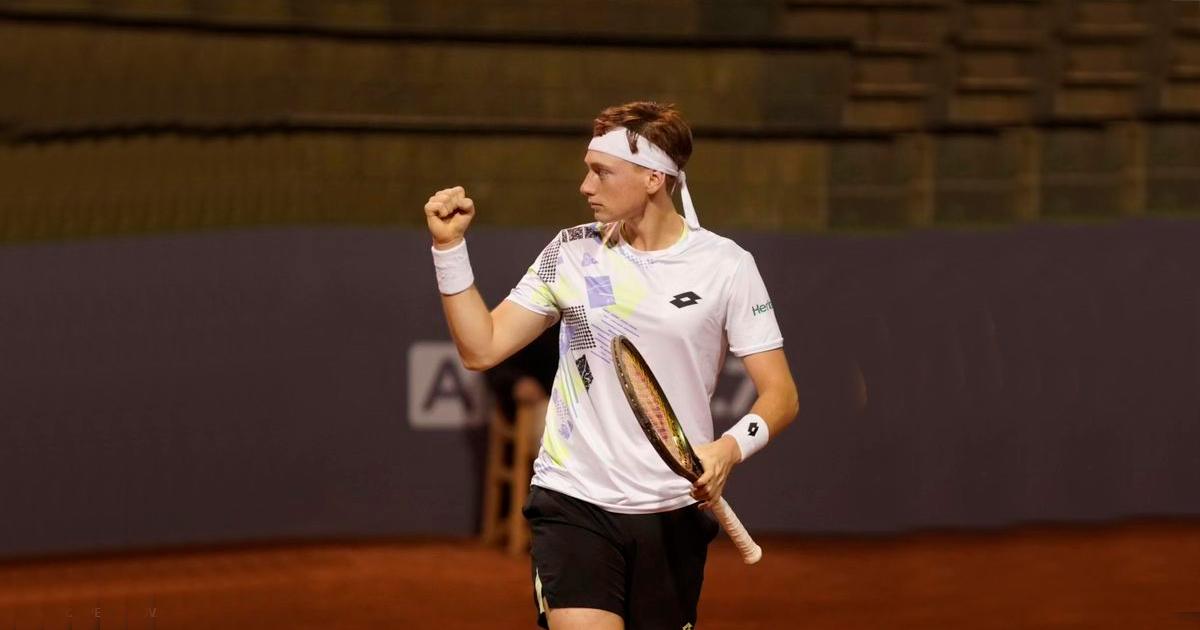 Ignacio Buse ganó en dobles y avanzó a cuartos de final en Tarragona