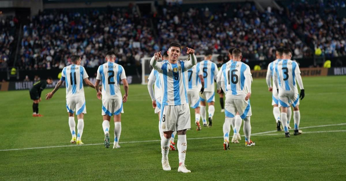 (VIDEO) Argentina goleó a El Salvador